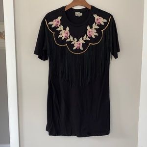 Women’s embroidered t-shirt dress w/fringe
